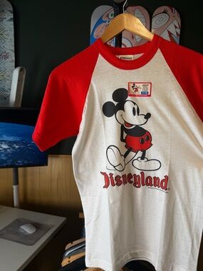 Vintage 80s Walt Disneyland Mickey Mouse Baseball Henley Single Stitch Tee NWT